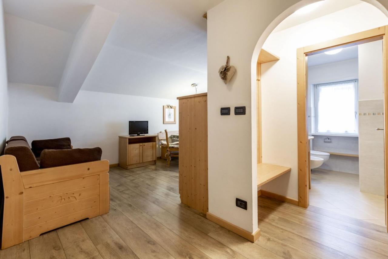 Stella Alpina Apartman Campitello di Fassa Kültér fotó