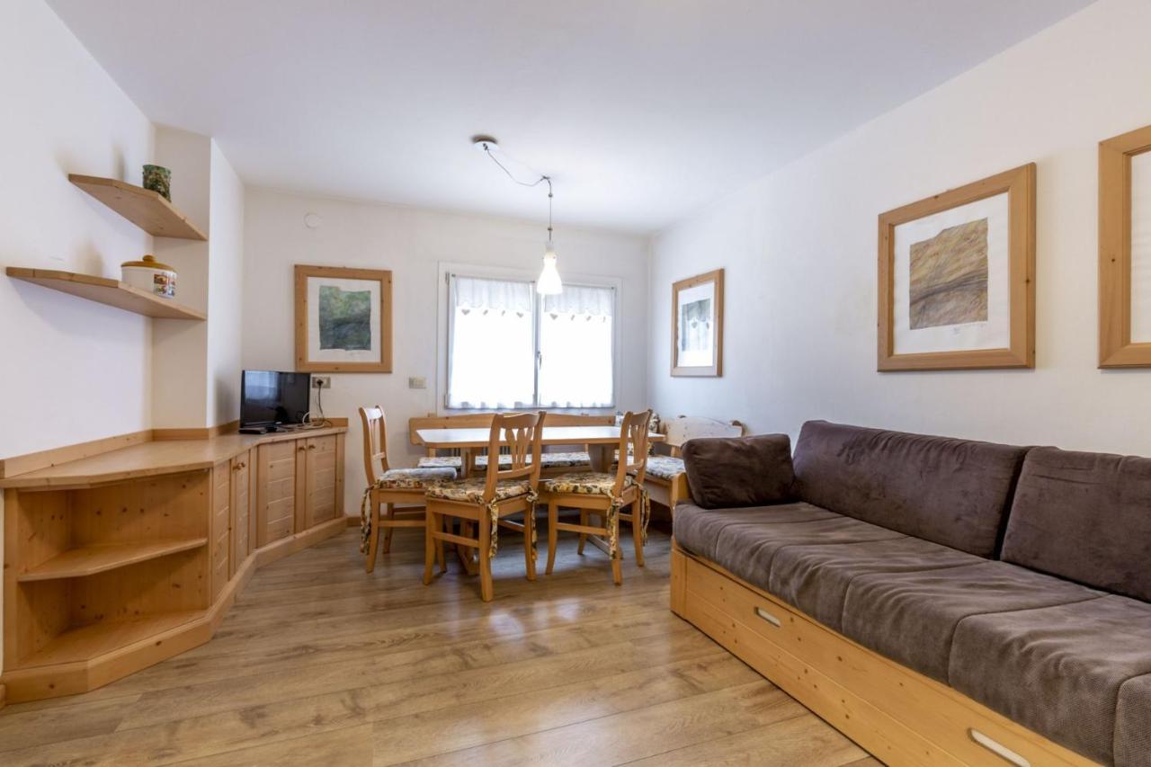 Stella Alpina Apartman Campitello di Fassa Kültér fotó
