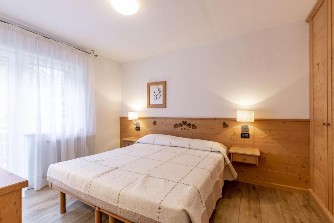 Stella Alpina Apartman Campitello di Fassa Kültér fotó